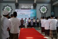 Caption foto : Kalapas Narkotika Pamekasan Kusnan bersama petugas dan 250 Warga Binaan saat mengikuti peringatan Maulid Nabi 1448 H di Masjid Baiturrahman, Rabu (26/8/2026) 